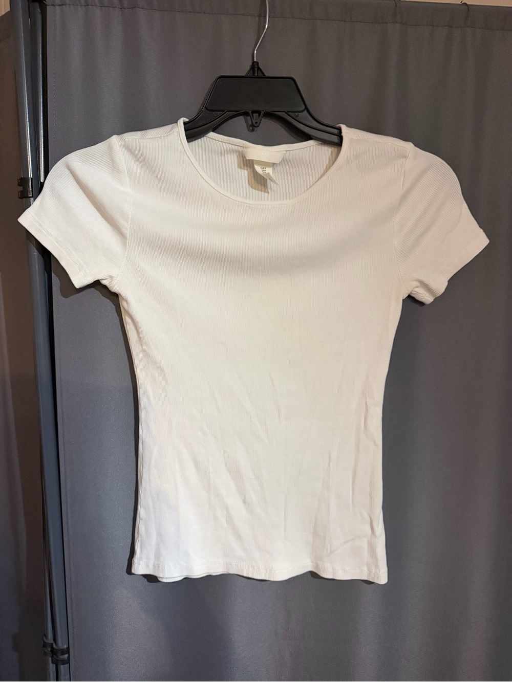 H&M White Short-Sleeve Ribbed Tee